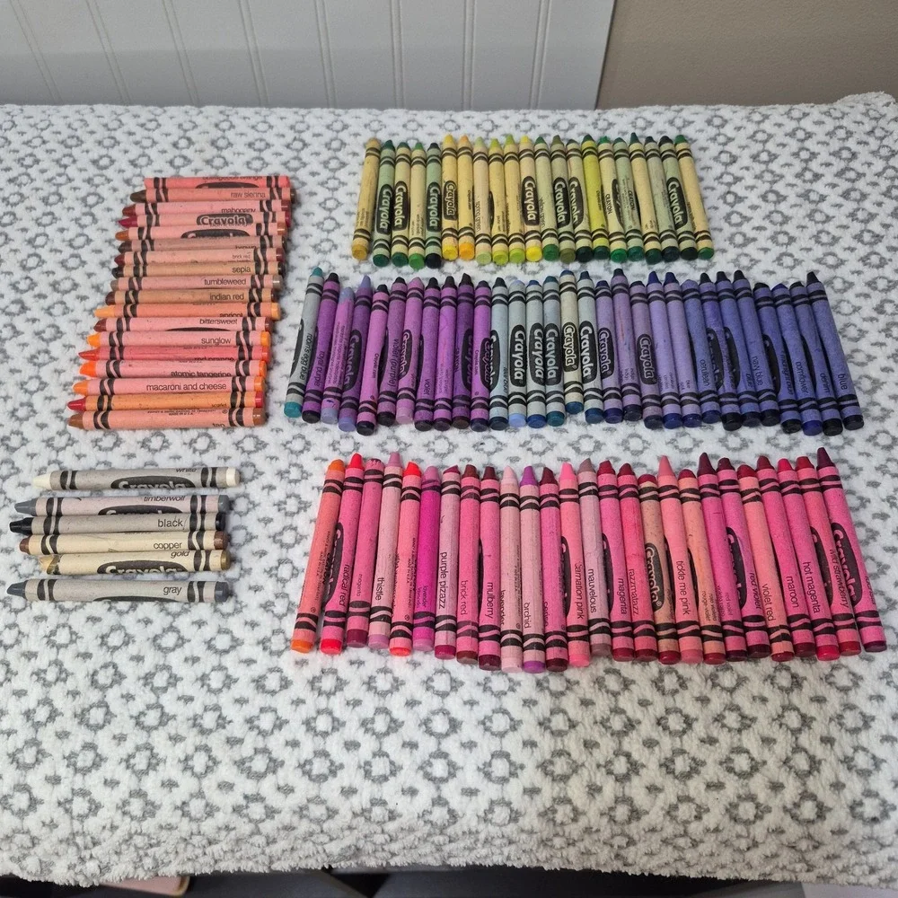 Crayola Crayon Collector Vintage Color Lot USED Lots of Binny & Smith Retired